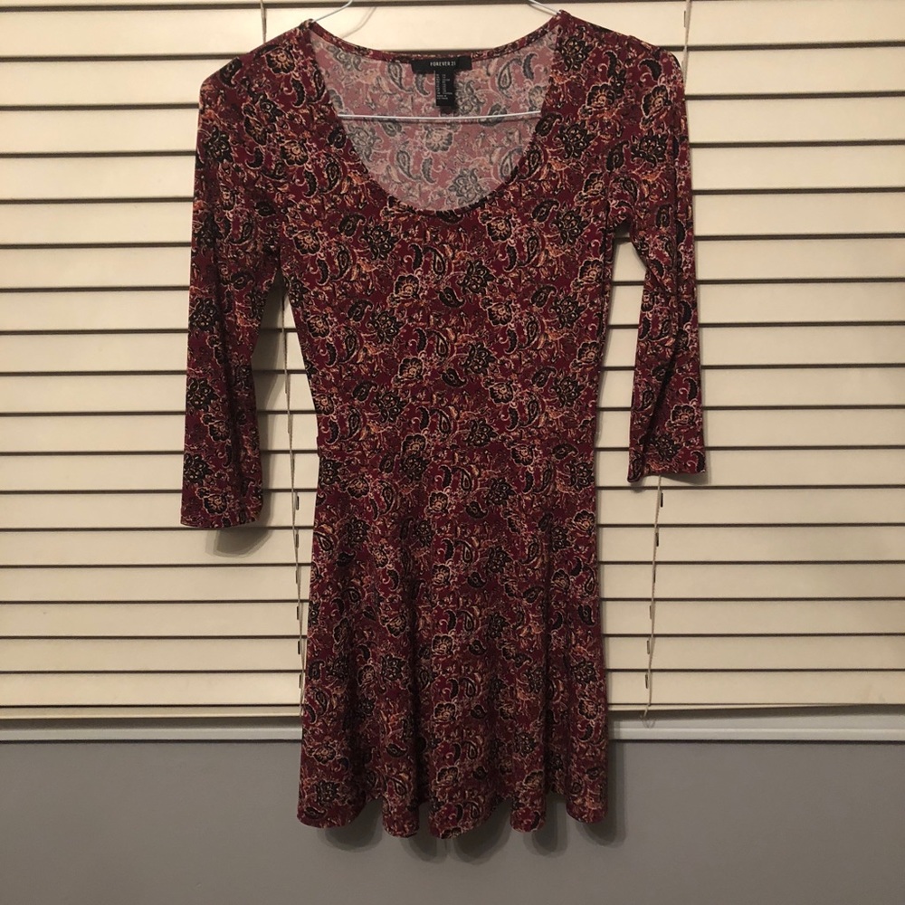 Red long sleeve patterned dress